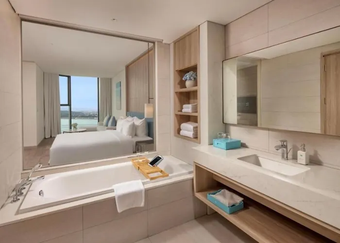 Hotel A La Carte Hạ Long